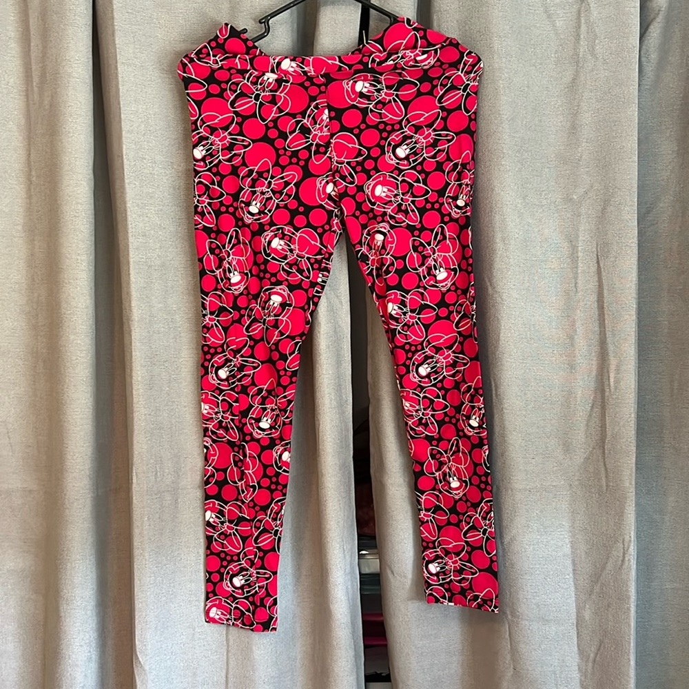 Size OS LuLaRoe Disney Minnie leggings